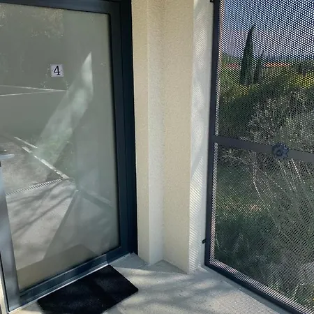 T1 Bis Renove Au Centre D'auch Lägenhet